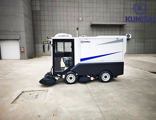 Xe quét rác ngồi lái Kumisai KMS - 155L - 8
